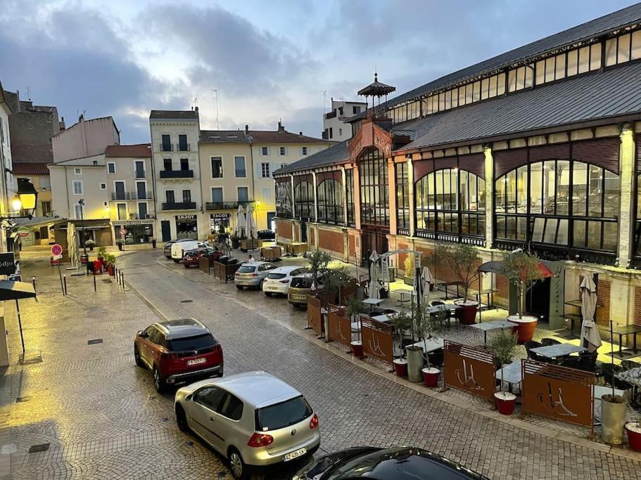 Vue Sur La Place Des Halles, Art Apparts เบซิเยร์ ภายนอก รูปภาพ